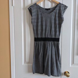 Striped sleeveless dress (Medium)